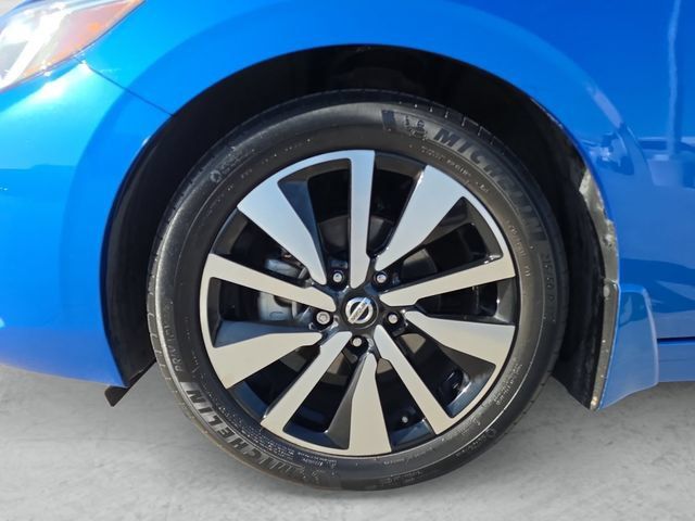 Used 2022 Nissan Sentra SV w/ SV Premium Package FWD image 23