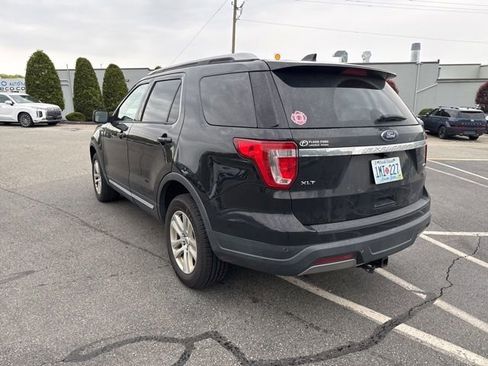 Used 2019 Ford Explorer XLT AWD/4WD image 5