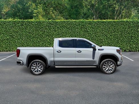 Used 2025 GMC Sierra 1500 Denali w/ Denali Reserve Package AWD/4WD image 2