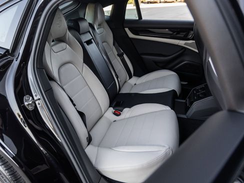 New 2026 Porsche Panamera 4 image 40