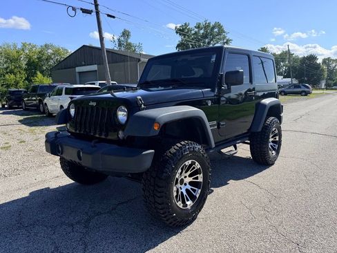 Used 2017 Jeep Wrangler Sport AWD/4WD image 7