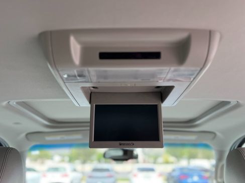 Used 2012 Chevrolet Tahoe 4WD Hybrid image 27