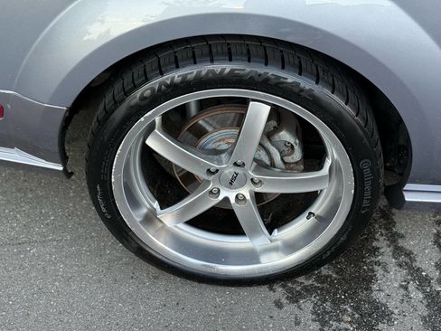 Used 2006 Ford Mustang GT Premium image 9