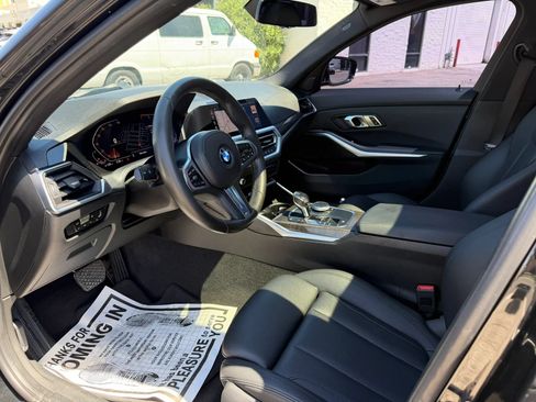Used 2020 BMW 330i Sedan w/ Convenience Package RWD image 11