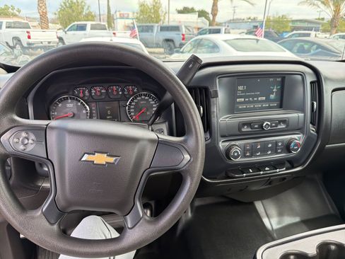 Used 2016 Chevrolet Silverado 1500 W/T w/ Trailering Package image 9