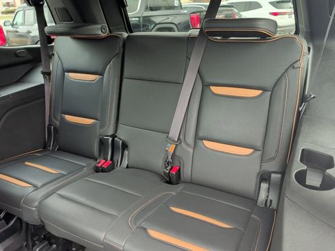 Used 2023 GMC Yukon AT4 w/ AT4 Premium Plus Package image 16