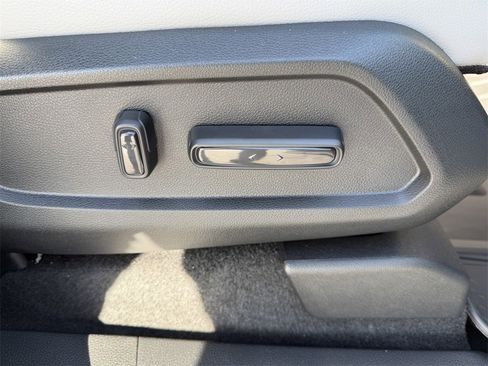 New 2025 Honda Pilot EX-L image 23