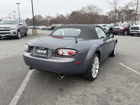 Used 2006 MAZDA MX-5 Miata Grand Touring image 8