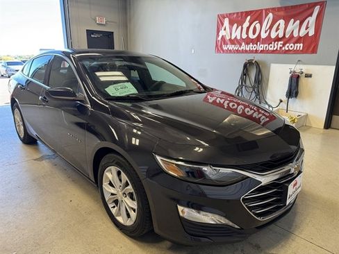 Used 2023 Chevrolet Malibu LT image 1