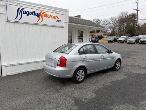 Used 2010 Hyundai Accent GLS w/ Premium Pkg 4 image 3