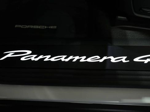 Certified 2025 Porsche Panamera 4 AWD/4WD image 32