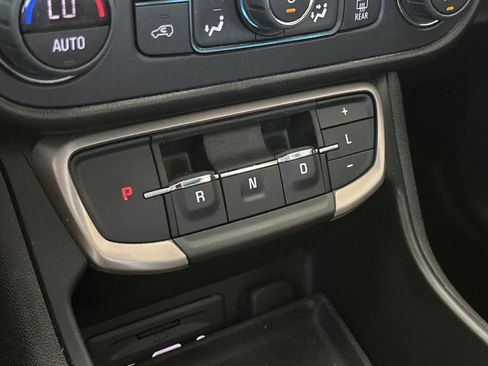 Used 2022 GMC Terrain Denali w/ Denali Premium Package AWD/4WD image 23
