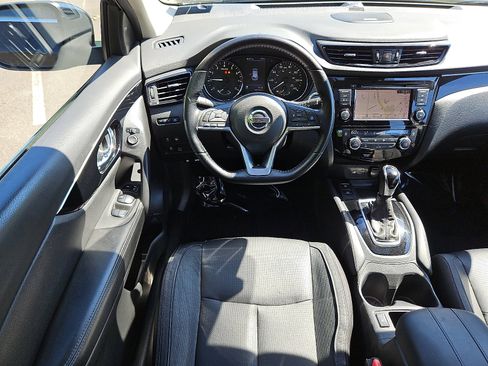 Certified 2019 Nissan Rogue Sport SL w/ Premium Package AWD/4WD image 11