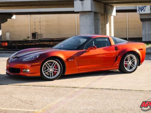 Used 2006 Chevrolet Corvette Z06 w/ Preferred Equipment Group image 32