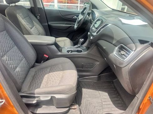 Used 2018 Chevrolet Equinox LT w/ Sun & Infotainment Package FWD image 12