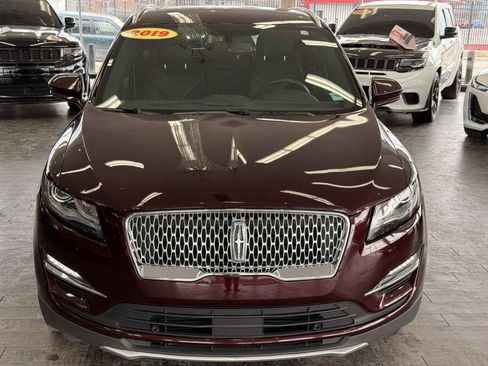 Used 2019 Lincoln MKC Premiere image 3