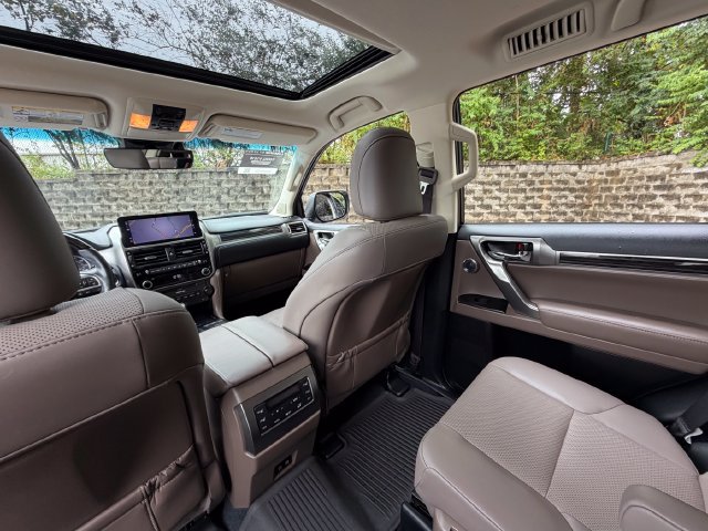 Certified 2023 Lexus GX 460 Premium w/ Accessory Package AWD/4WD image 36