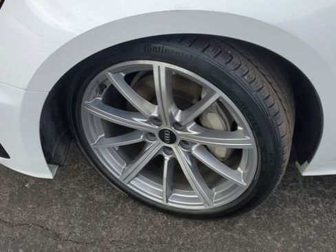 Used 2025 Audi A5 2.0T Premium Plus image 3