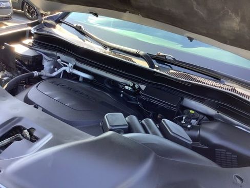 Used 2021 Honda Pilot Touring image 13