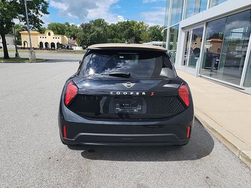 Used 2025 MINI Cooper S FWD image 23