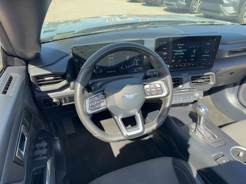 Certified 2024 Ford Mustang Convertible image 27