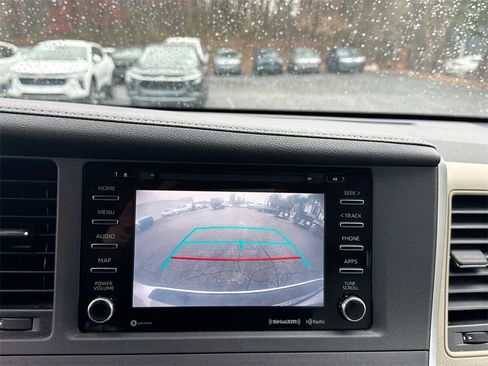 Used 2020 Toyota Sienna XLE image 28