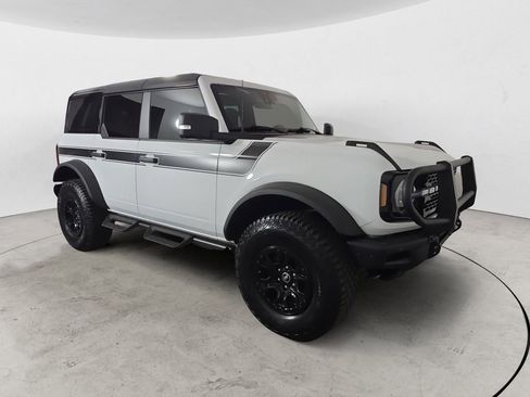Used 2024 Ford Bronco Wildtrak AWD/4WD image 7