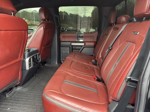 Used 2022 Ford F250 Platinum w/ FX4 Off-Road Package image 10