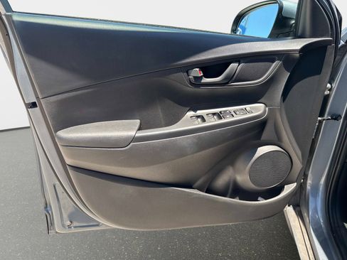 Used 2018 Hyundai Kona SEL FWD image 17
