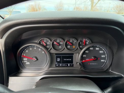 Used 2021 Chevrolet Silverado 1500 Custom image 13