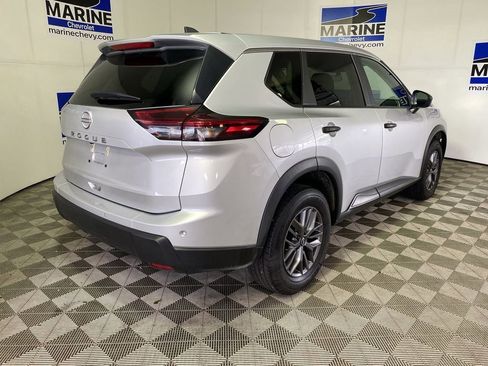 Used 2024 Nissan Rogue S FWD image 16
