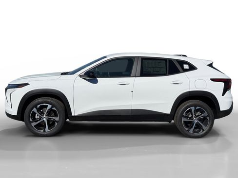 New 2026 Chevrolet Trax RS w/ Driver Confidence Package image 2