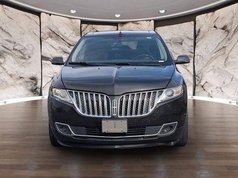 Used 2013 Lincoln MKX FWD image 19