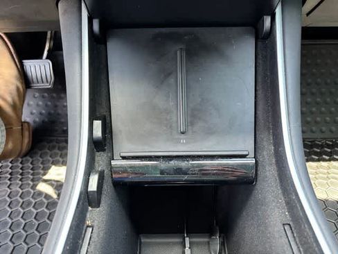 Used 2019 Tesla Model 3 Long Range AWD/4WD image 18