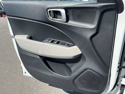 New 2026 Hyundai Venue SEL FWD image 24