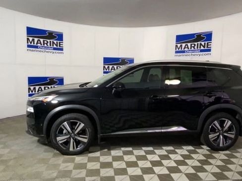 Used 2023 Nissan Rogue SL w/ SL Premium Package image 7