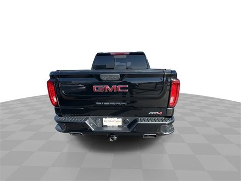 Certified 2022 GMC Sierra 1500 AT4 w/ AT4 Premium Package image 7