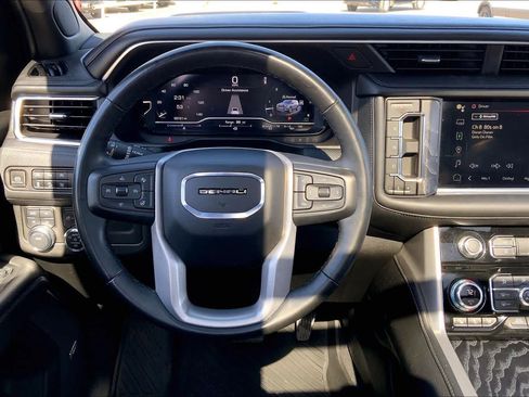 Certified 2024 GMC Yukon Denali AWD/4WD image 10