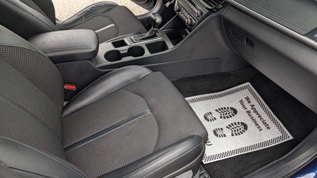 Used 2018 Kia Optima S FWD image 32