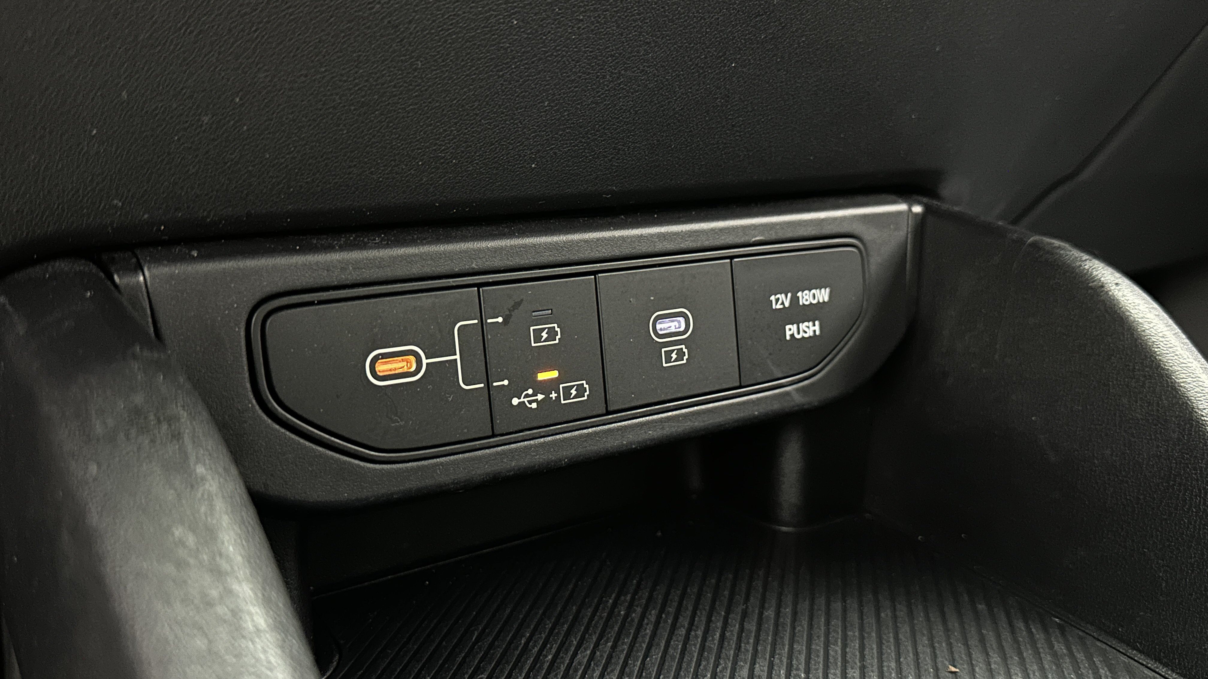 Used 2025 Kia K4 FWD image 22
