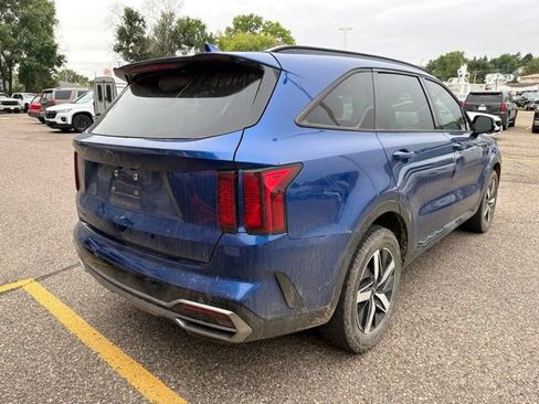 Used 2023 Kia Sorento S w/ Panoramic Sunroof Package FWD image 8