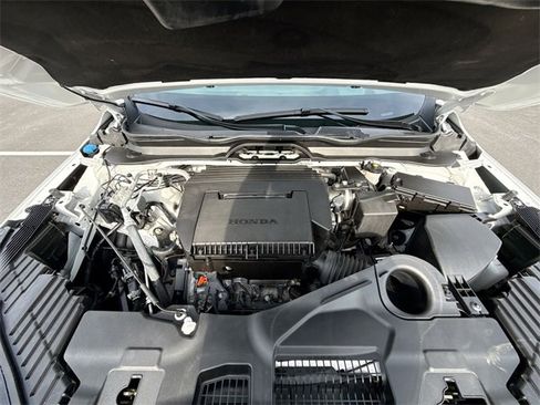 Used 2024 Honda Pilot Elite image 45