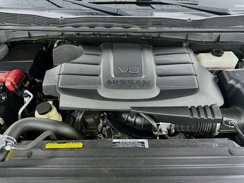Used 2021 Nissan Titan SV w/ SV Convenience Package AWD/4WD image 32