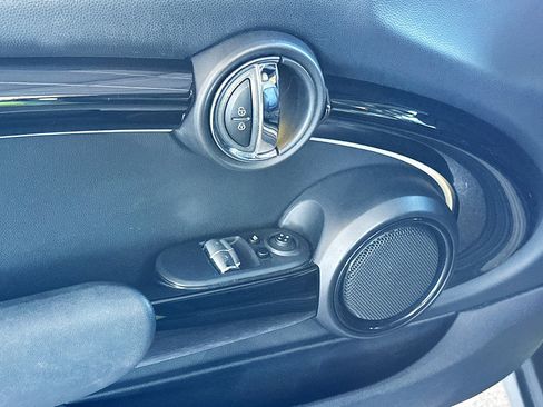 Certified 2023 MINI Cooper S image 18