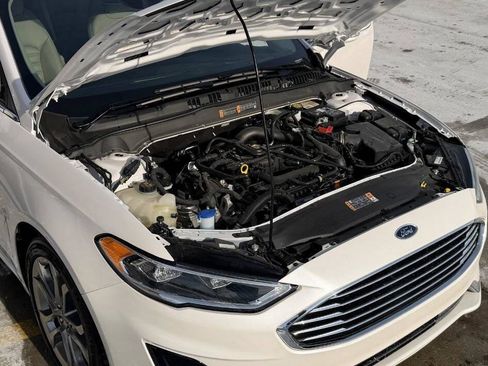 Used 2020 Ford Fusion SEL image 33