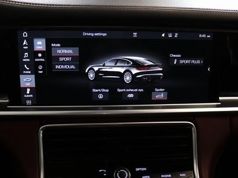 Used 2018 Porsche Panamera 4S image 26