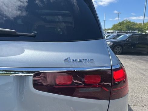 New 2026 Mercedes-Benz GLS 450 4MATIC image 6