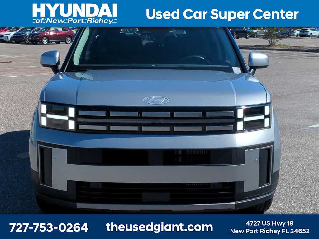 Used 2025 Hyundai Santa Fe SEL FWD image 8
