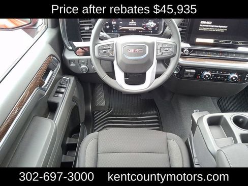 New 2026 GMC Sierra 1500 Elevation image 9