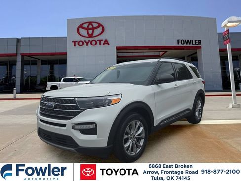 Used 2020 Ford Explorer XLT w/ Equipment Group 202A RWD image 3
